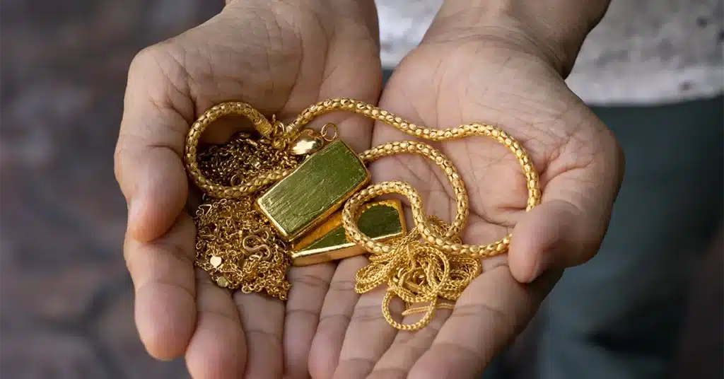Gold Purity - Gold items with different gold karat