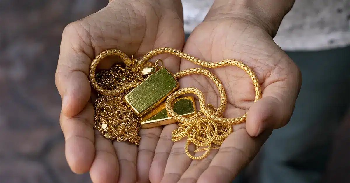Gold Purity - Gold items with different gold karat